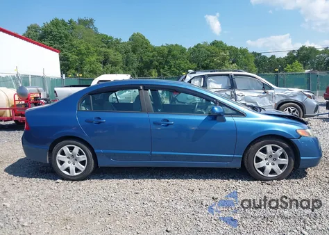 2008 Honda Civic Lx z USA, uszkodzony, nr VIN 1HGFA16548L107256